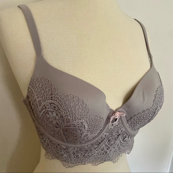 VS Lace Balconette Bra 36C - Picture 2 of 6